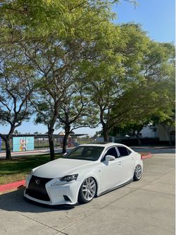 LEXUS 3IS AIRLIFT 3p MANAGEMENT + STRUTS
