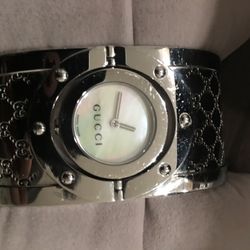 Gucci Bracelet Watch