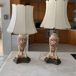 A Pair Of Vintage Capodimonte Lamps From Italy