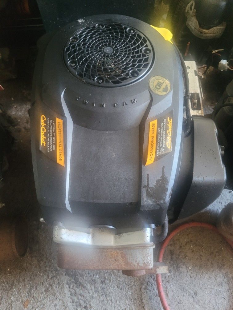 ((READ AD))((19hp Kohler Engine)) Riding Mower