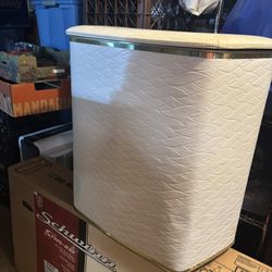 Mid Century Modern Hamper