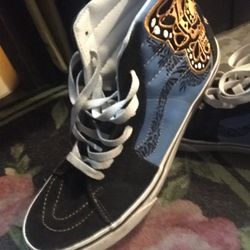 LIMITED EDITION  Vans Dia De Los Muertos Sk8-Hi Skate Shoe - Black 9.5