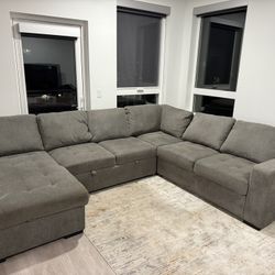 Couch - Sectional 