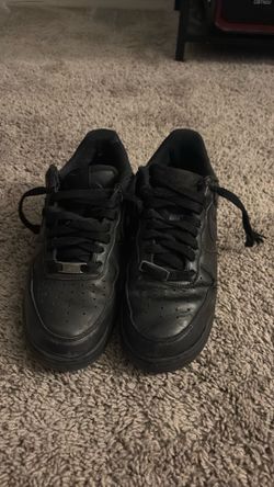 Black Air Force 1s Size 8