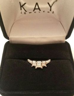 New Kay jewelers, 3 stone ring. Paid $1225, will sell for $900 obo. Size 7