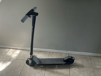 Electric scooter unagi Model One