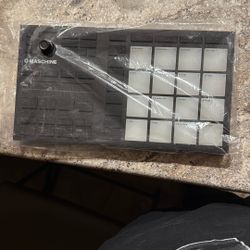 Maschine Mk3 MIKRO Opened Never Used / Key Included