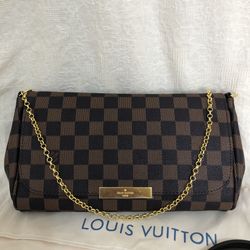 LV Louis Vuitton favorite middle size women bag clutch bag crossbody bag