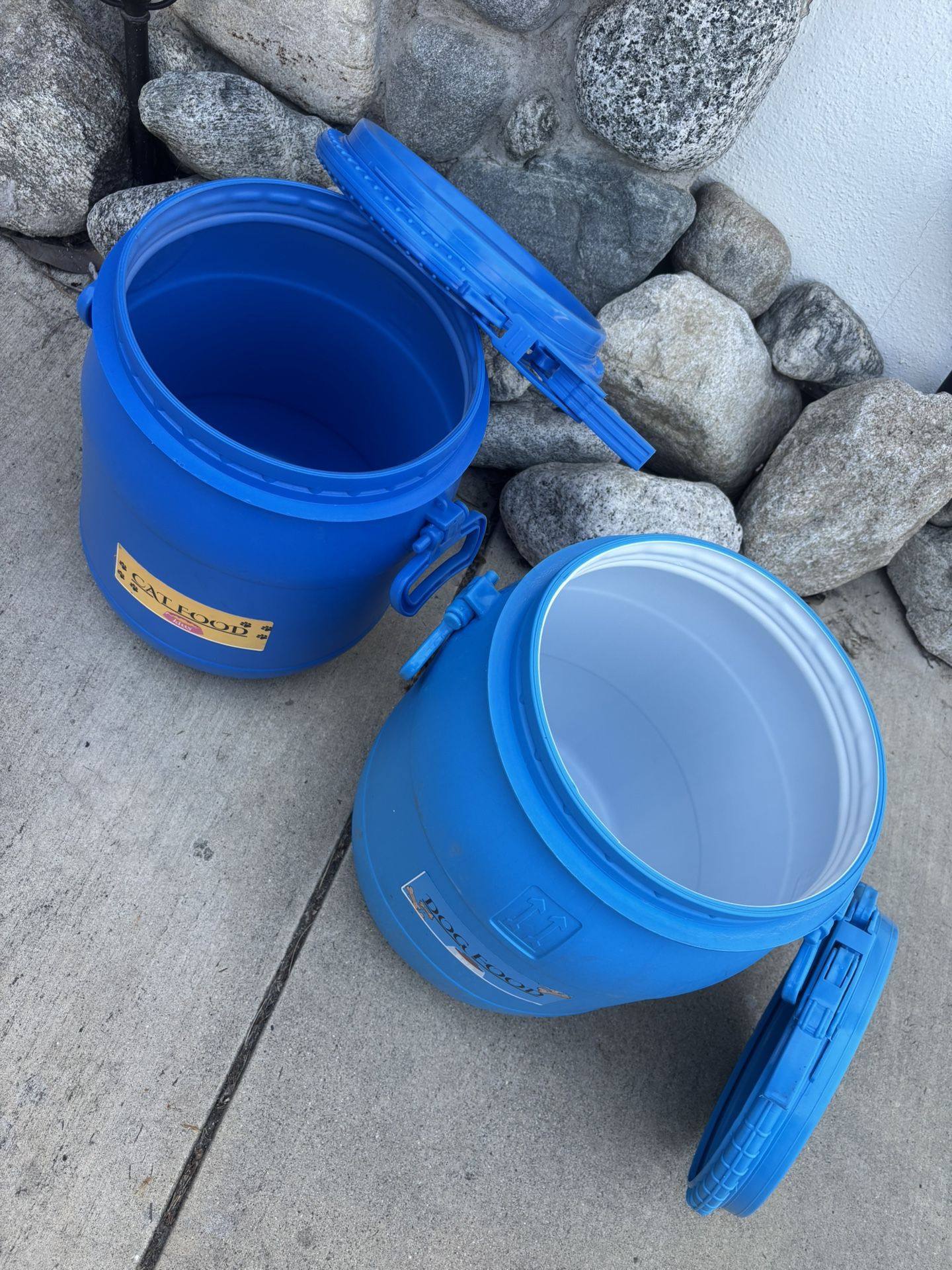 Pet Food Container with airtight lids