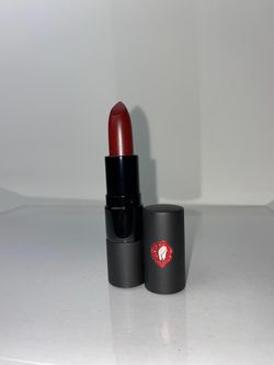 Lipstick: Black Champagne