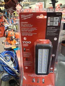 Milwaukee M12 Rover Flood Light 2367-20