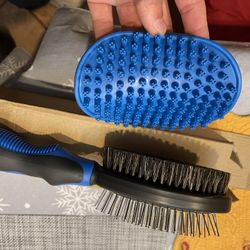 Pet Grooming Brushes 
