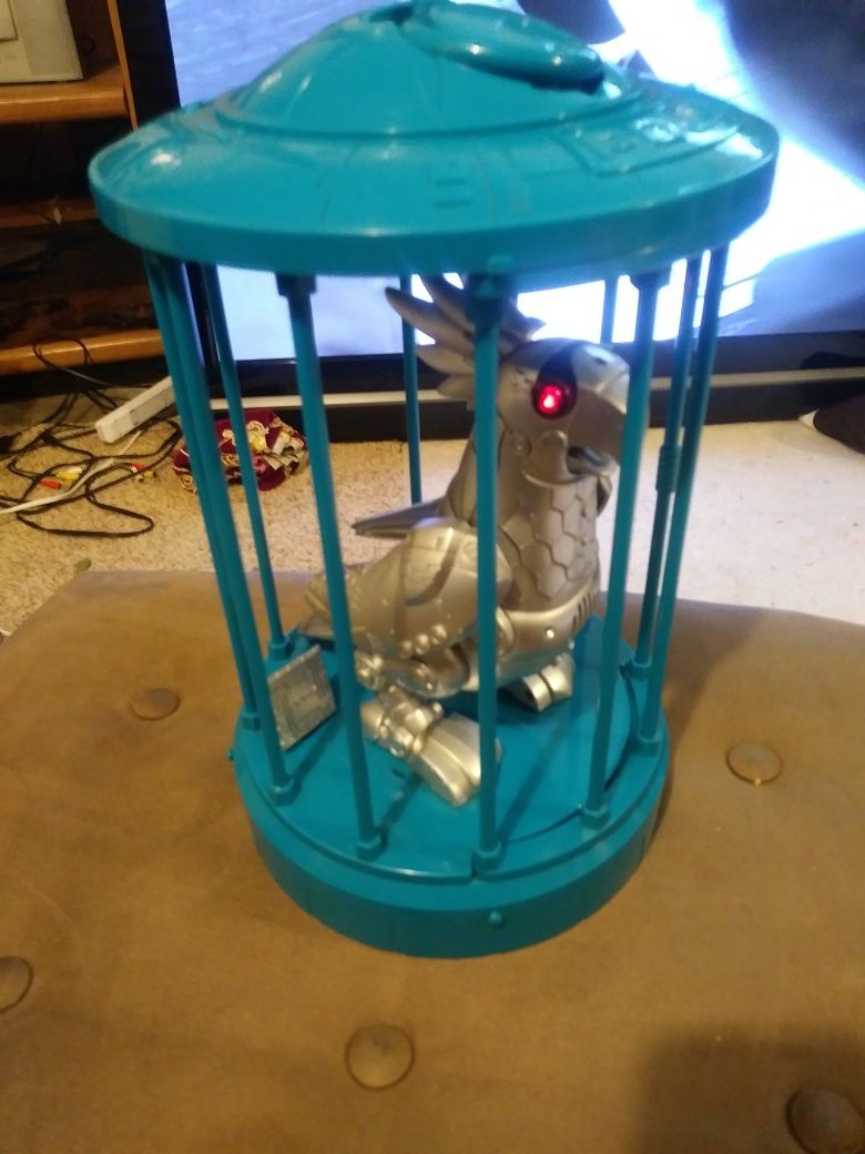 Polly the talking parrot everythings there everything works $70