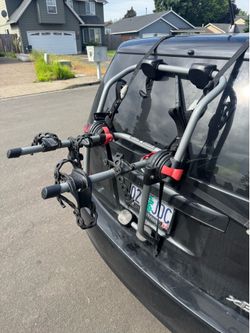 Yakima Trunk Mount Bike Rack - Holds 2 Bikes - Great Condition!