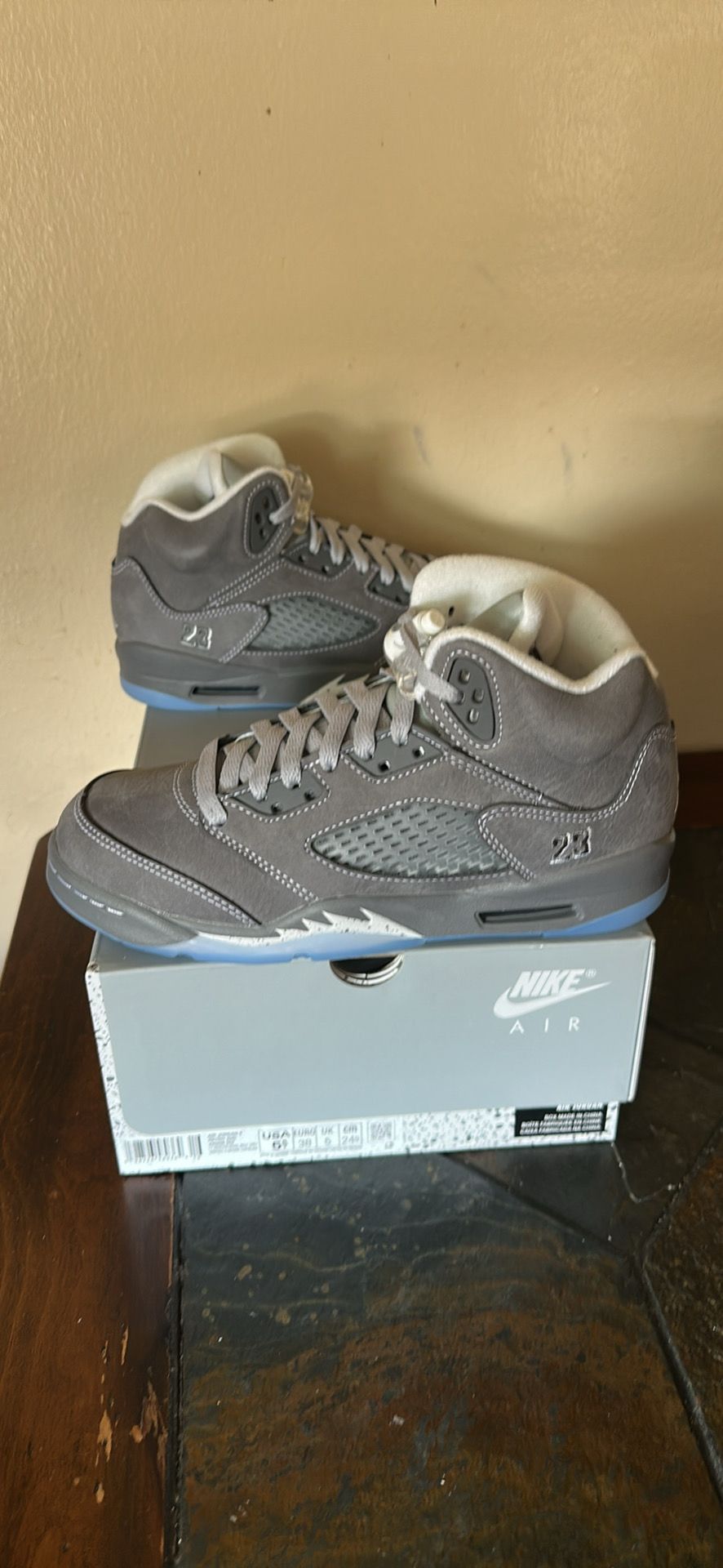 Jordan 5 Wolf grey