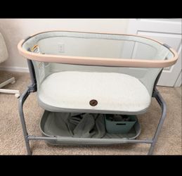 Maxi-Cosi Iora Bassinet – Excellent Condition