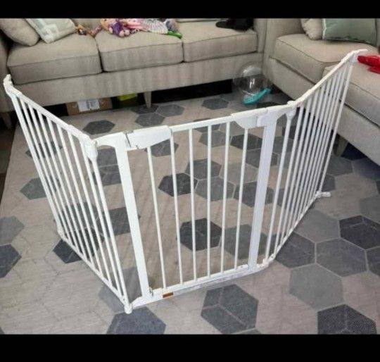Pet Gate Baby Gate Like New