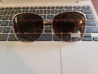 Jessica Simpson Glasses $5