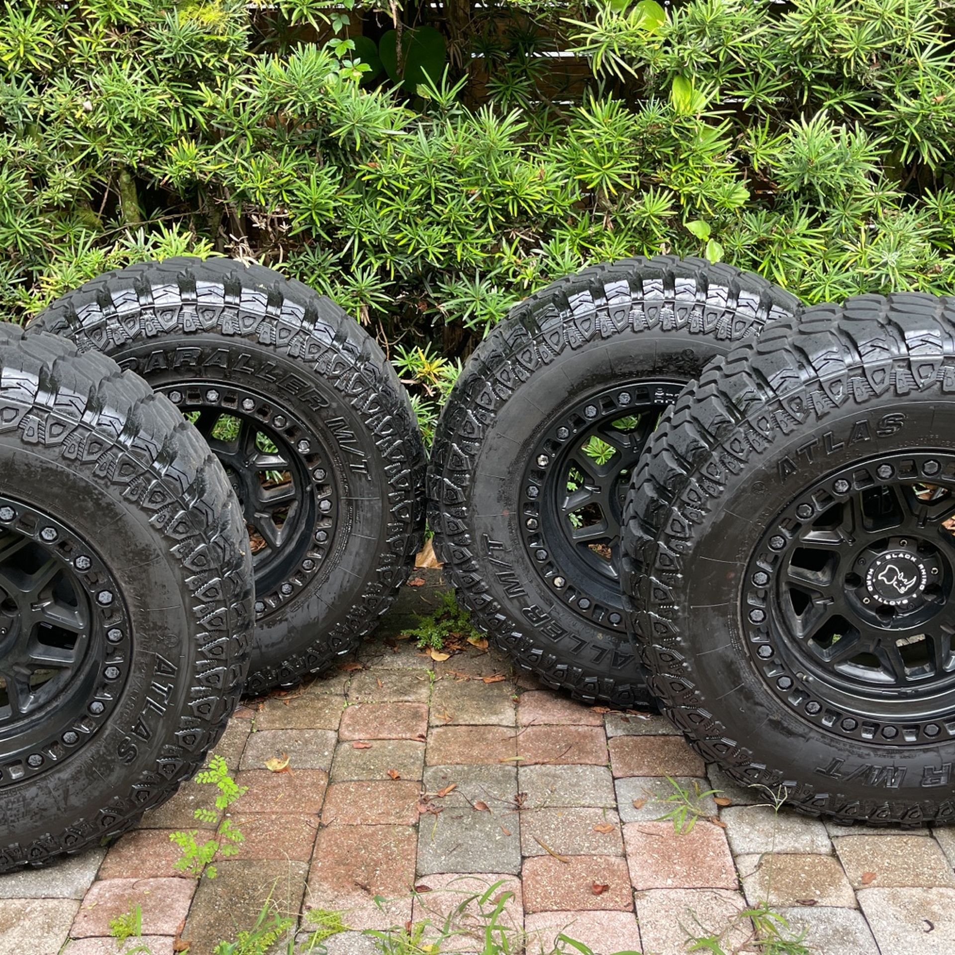 Atlas Paraller 33” Tires Black Rhino Rims (4) Hard Alloy Jeep Wrangler ...