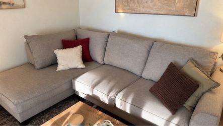 9 ft Gray sectional couch with chaise
