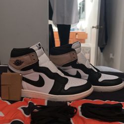 Nike Air Jordan 1 Retro High OG Latte Mocha