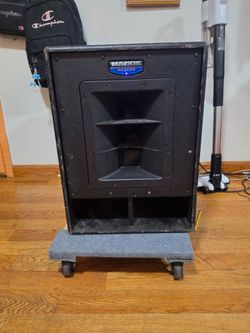 Mackie SWA1501 Powered 15" Subwoofer