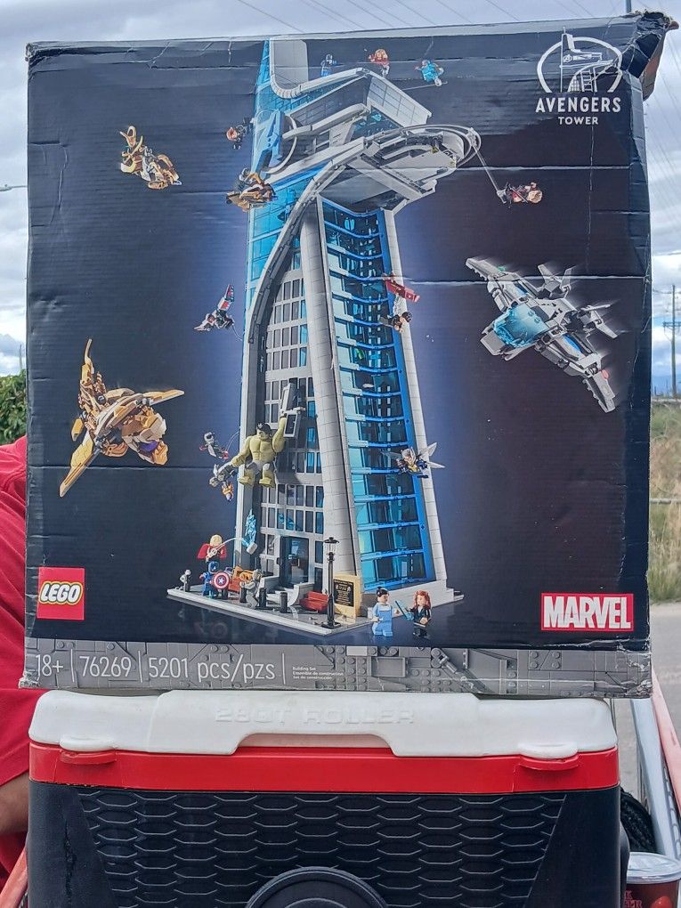 Avengers Tower Lego Set Over 5,000 Pcs