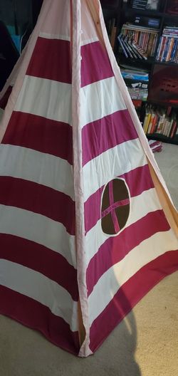 Indoor Teepee With Battery Powered Lights
