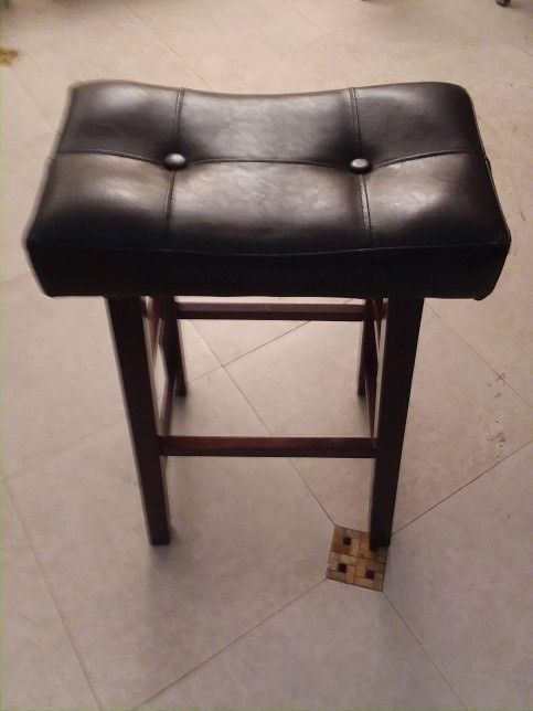 2 Bar Counter Stools High Chairs Both For 75