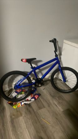 blue around 24/27