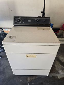 Whirlpool Gas Dryer.
