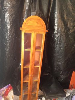Curio Cabinet $30 5 Ft Tall