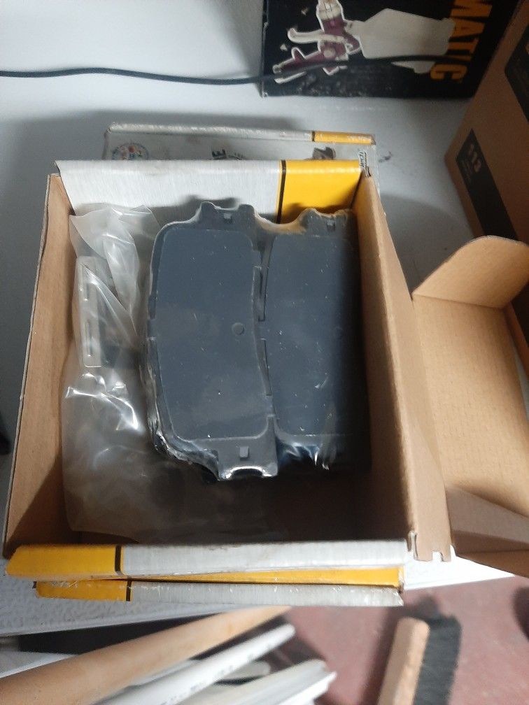 toyota rear brake pads