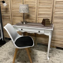 Vanity Desk And Chair 