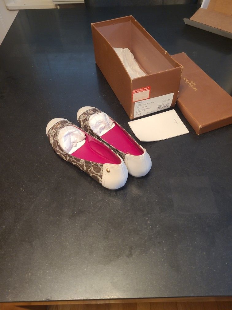 Coach Flats