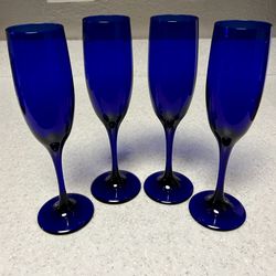 4 Vintage Cobalt Blue Glass Long Stemmed 6oz Flutes - Libbey Glassware - Vintage Barware - Retro Barware