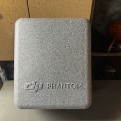 DJI Phantom 4 