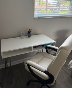 White computer desk