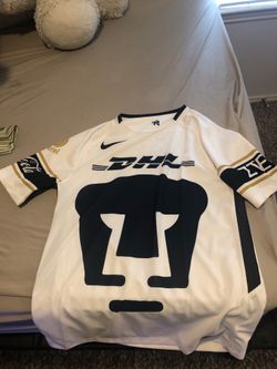 UM JERSEY ⁉️ Small 60 or Best Offer