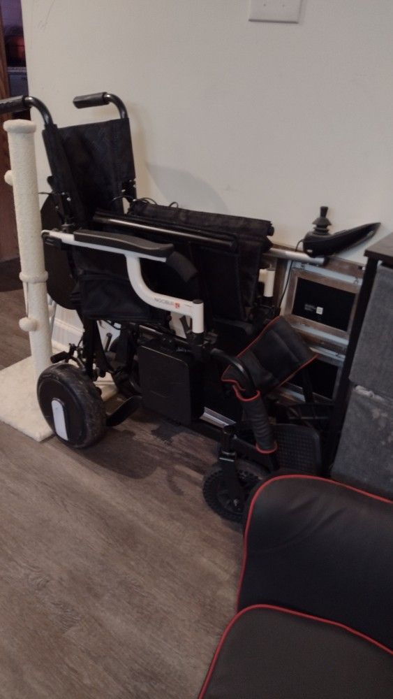Electric Wheelchair