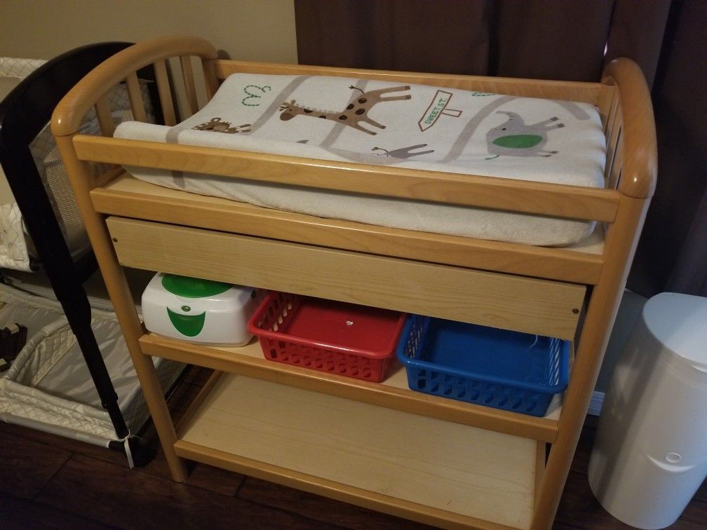 Changing table with drawer and wipe warmer