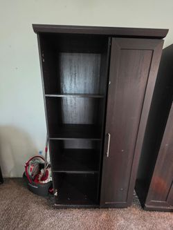 Kitchen cavinet free