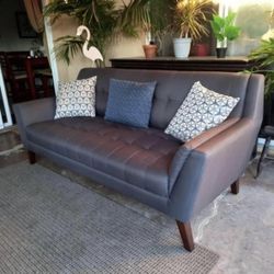 Gray Mid-Century Modern Tufted Sofa