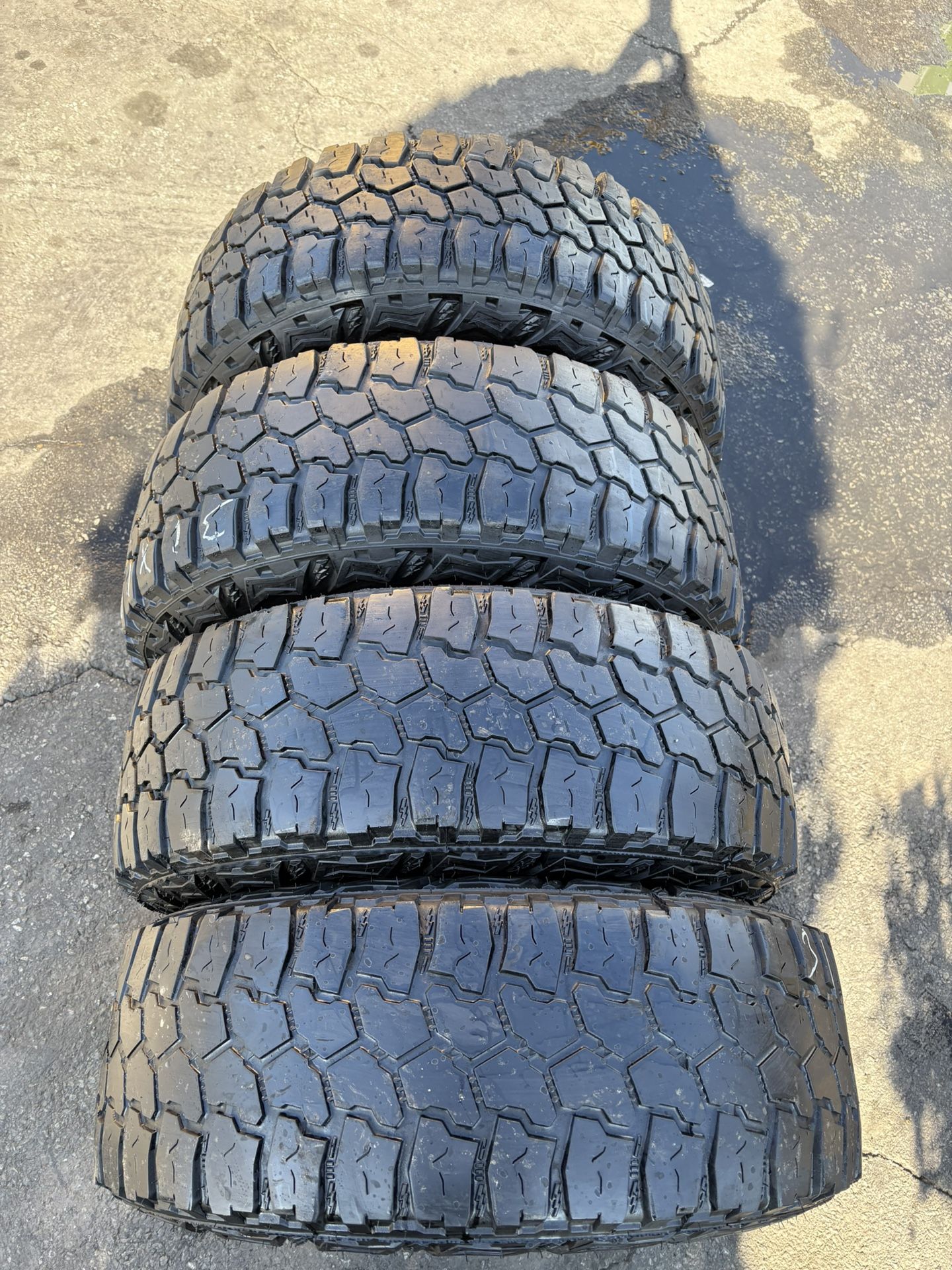 4 Llantas AMERICUS RUGGED M/T 31x10.50R15