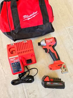 Milwaukee 18V Brushless Impact Driver KIT