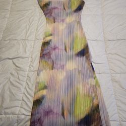 Size MED Watercolor Plissé Dress