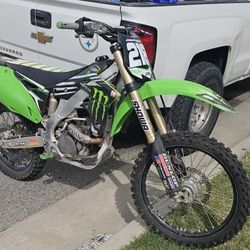 Kawasaki 250 Runs Great Low Hours