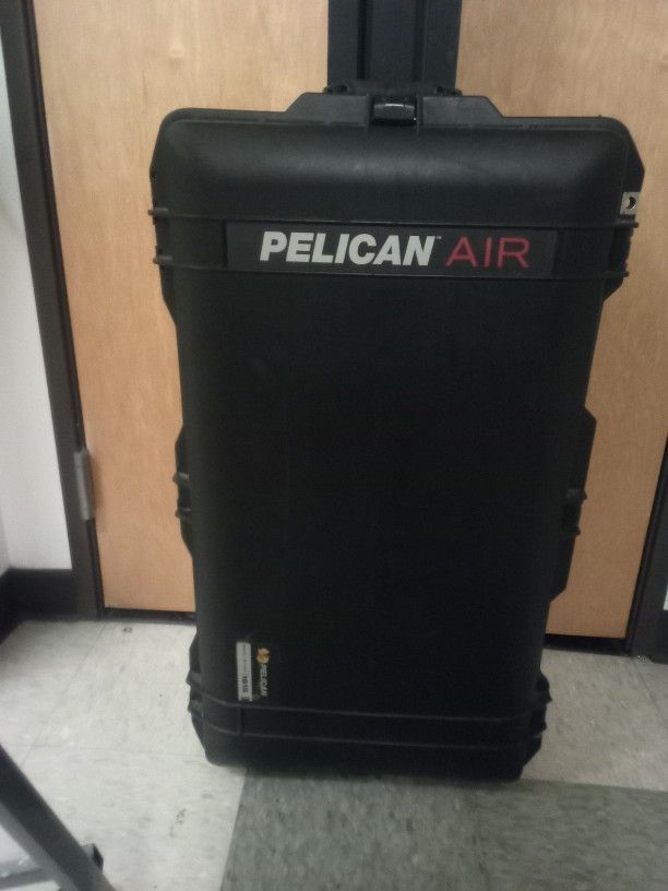 Pelican Air 1615 Luggage Traveling Case.