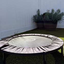 Mini Fitness Trampoline / Rebounder – Great Condition
