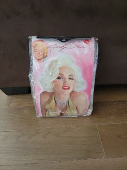CLASSIC MARILYN WIG